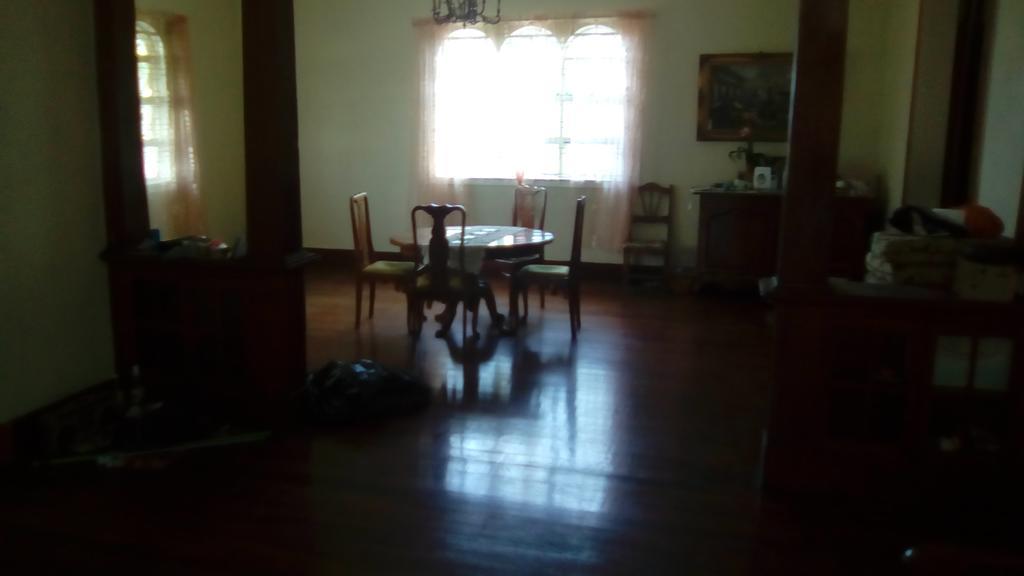 Robert'S Guest House ポートオブスペイン エクステリア 写真